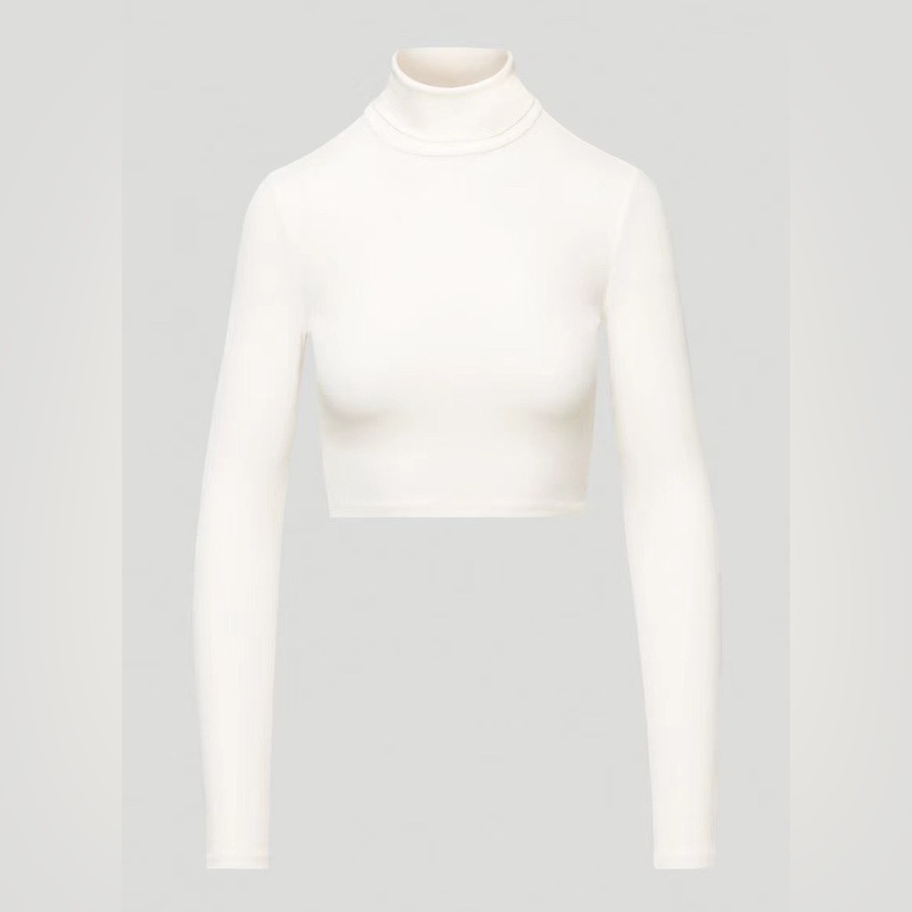 Aritzia sunday best mockneck longsleeve crop tee, size xs